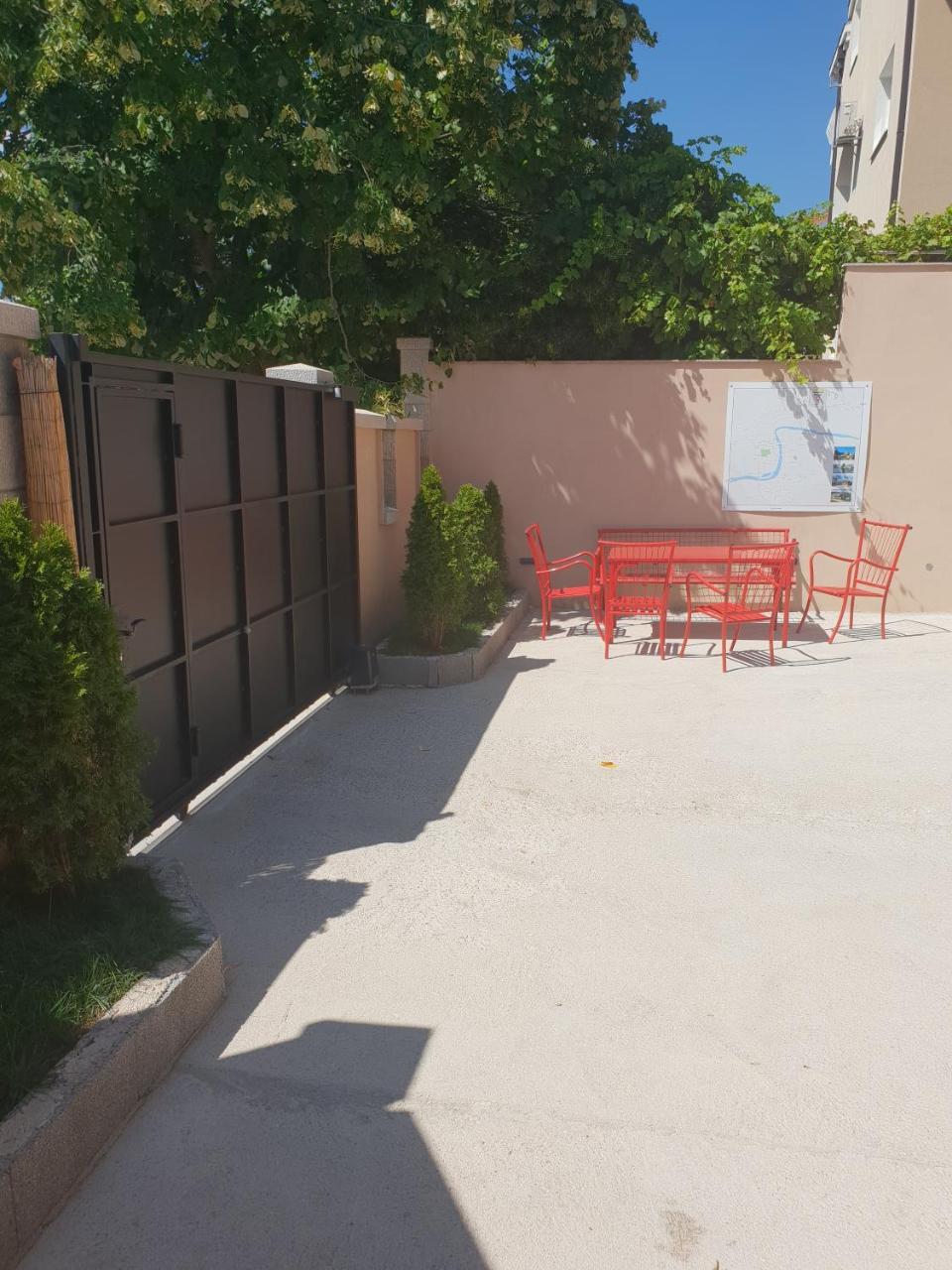 Mango Apartments Trebinje Exterior foto